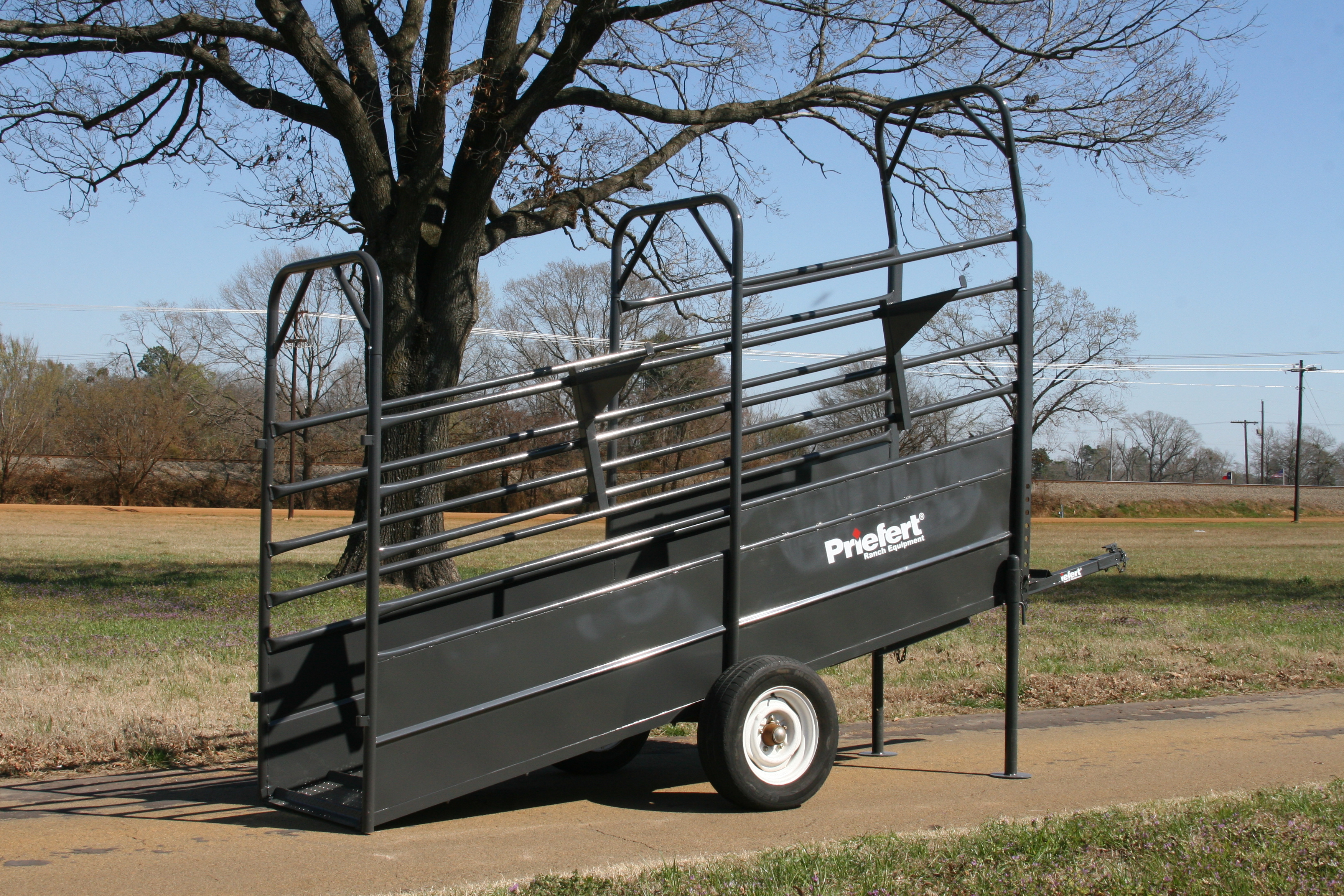 Priefert Load Chute PLC12 19.JPG