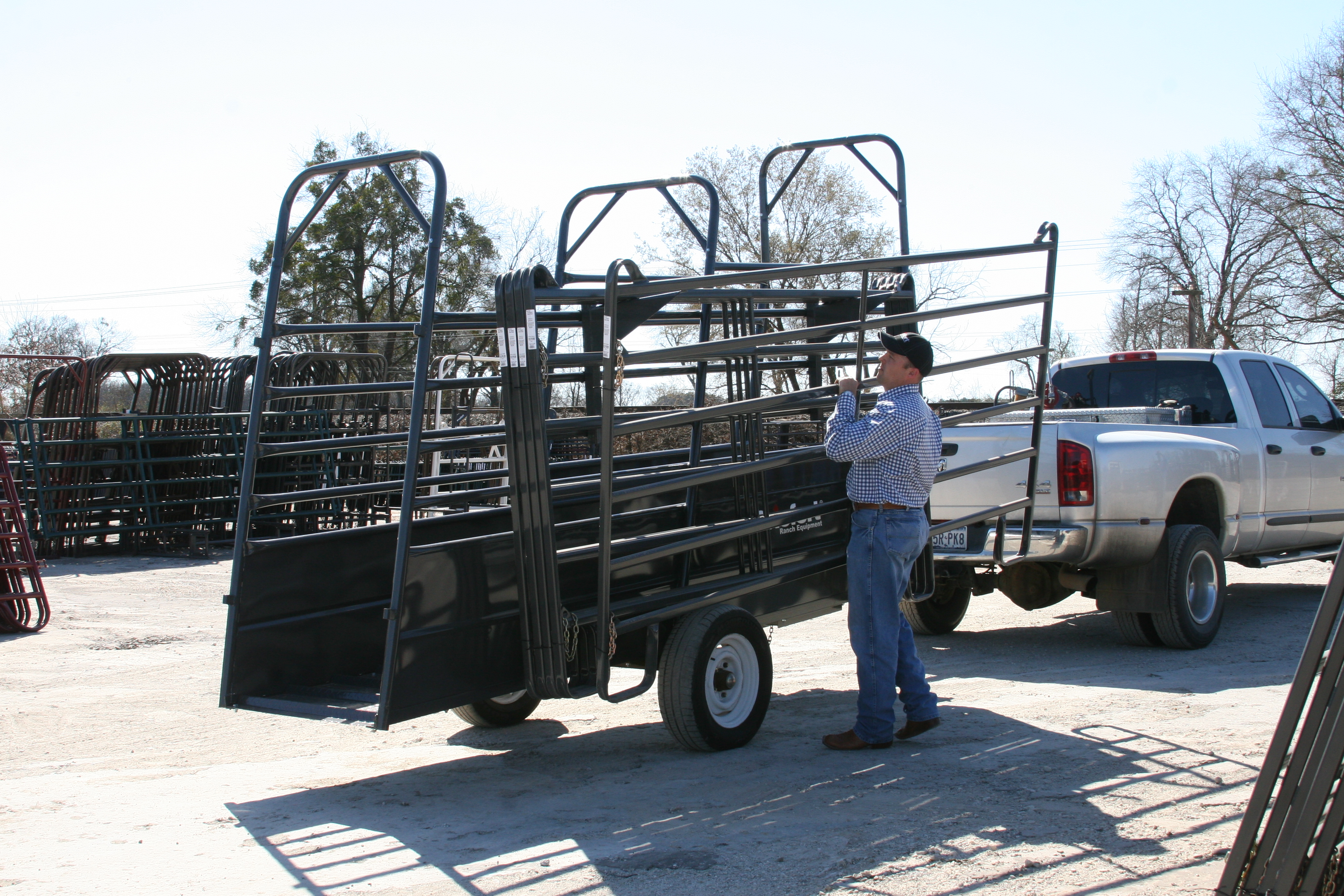 Priefert Load Chute PLC12 23.JPG