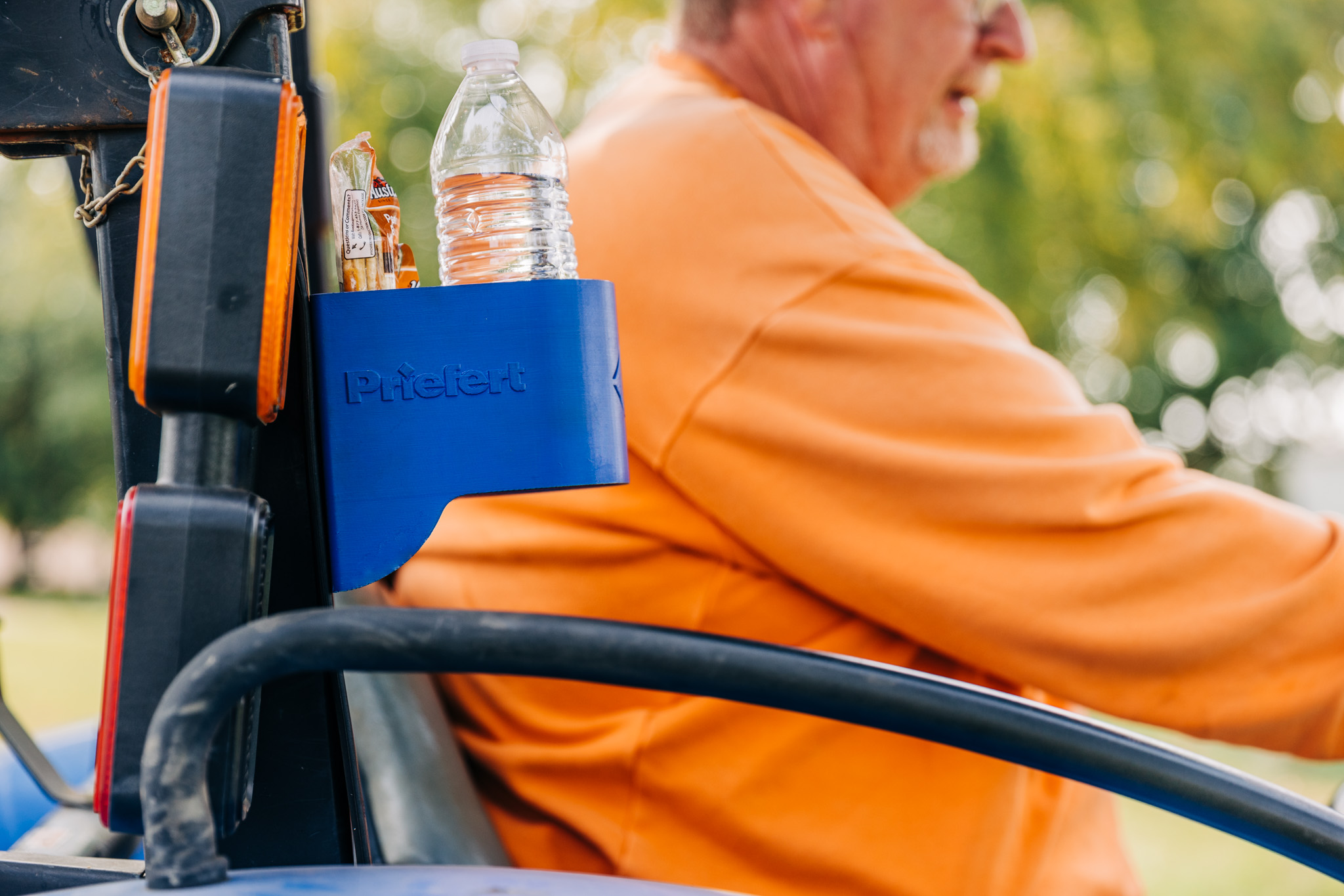 Cowboy Cupholder SR 3616.jpg