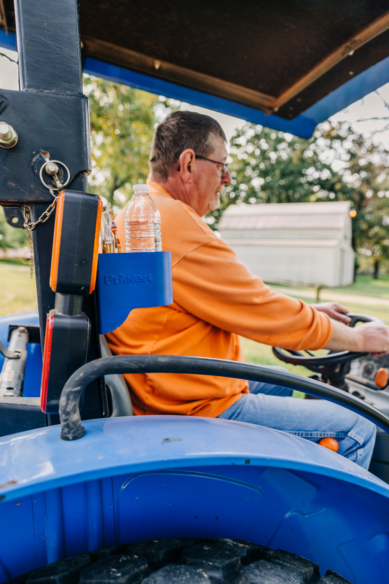 Cowboy Cupholder SR 3624.jpg