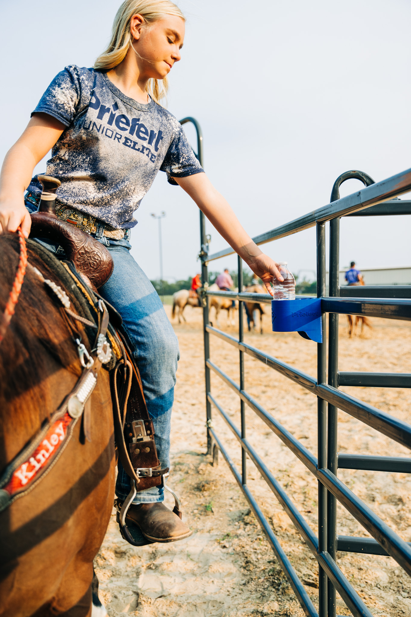 Cowboy Cupholder SR 3680.jpg