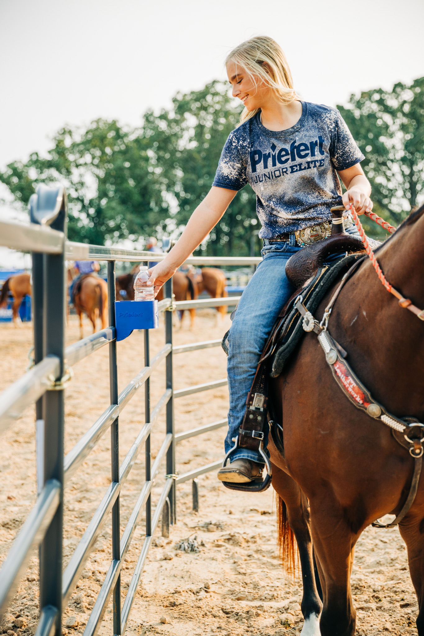 Cowboy Cupholder SR 3687.jpg