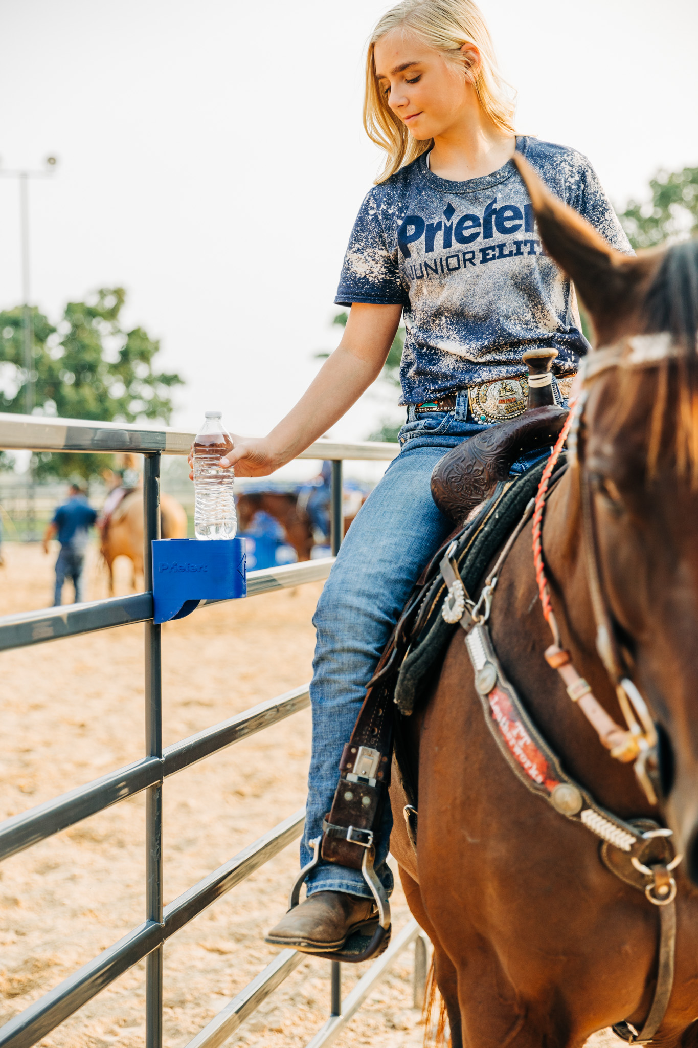 Cowboy Cupholder SR 3704.jpg